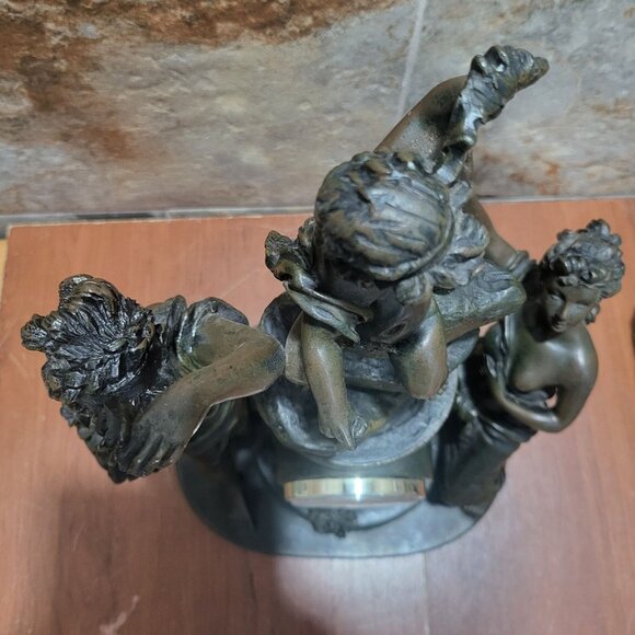 Vintage Figural Mantel Clocks Trio of Figures Women Child - Picture 3 of 13